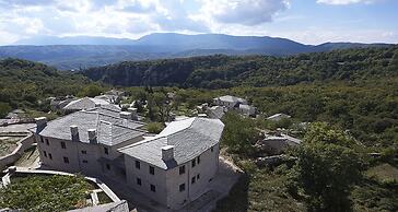 MounTrace Suites & Spa