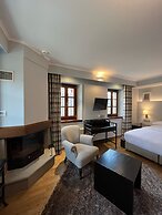 MounTrace Suites & Spa