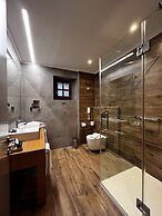 MounTrace Suites & Spa