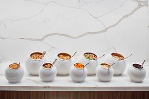 AC Hotel by Marriott Cleveland Beachwood