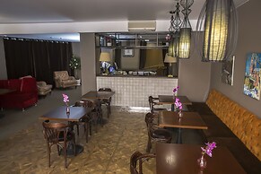 Best City Hotel