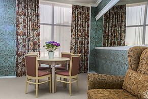 Best City Hotel