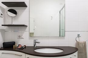 Home at Hotel - Sarca