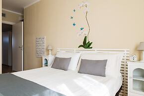 Home at Hotel - Sarca