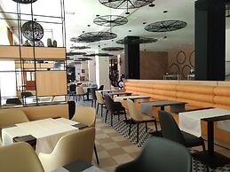 Sandapart Royal Beach Apartments