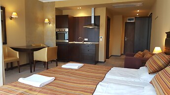 Sandapart Royal Beach Apartments