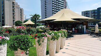 Sandapart Royal Beach Apartments