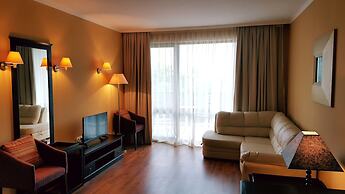 Sandapart Royal Beach Apartments