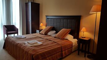 Sandapart Royal Beach Apartments