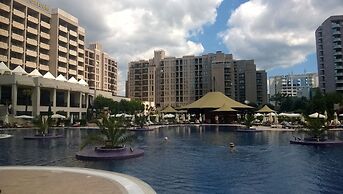 Sandapart Royal Beach Apartments