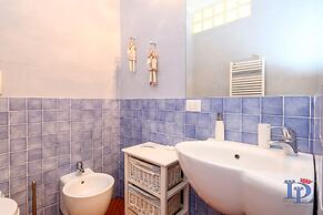 Desenzanoloft – Butterfly and Pools