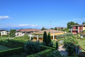 Desenzanoloft – Butterfly and Pools