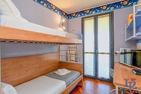 Desenzanoloft – Butterfly and Pools