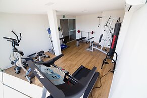 Serra Madre Residence