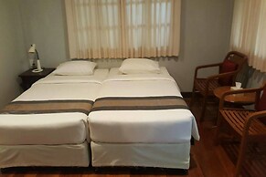 Baan Klang Aow Beach Resort