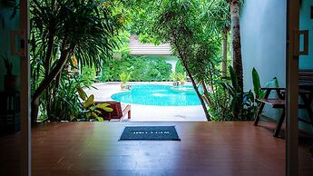 Baan Klang Aow Beach Resort