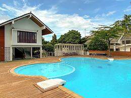 Bang Saphan Resort Hotel