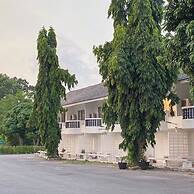 Bang Saphan Resort Hotel