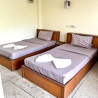 Bang Saphan Resort Hotel