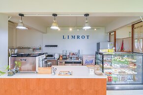 Bang Saphan Resort Hotel