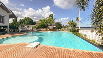 Bang Saphan Resort Hotel