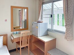 Bang Saphan Resort Hotel