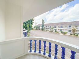 Bang Saphan Resort Hotel