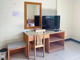 Bang Saphan Resort Hotel