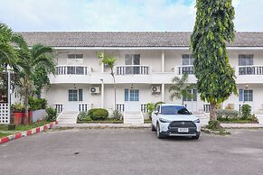 Bang Saphan Resort Hotel