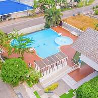 Bang Saphan Resort Hotel