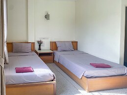 Bang Saphan Resort Hotel