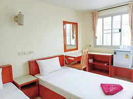 Bang Saphan Resort Hotel