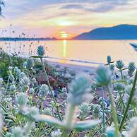 Bang Saphan Resort Hotel