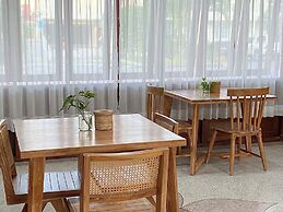 Bang Saphan Resort Hotel