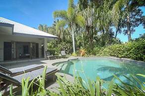 Tranquility By The Course Port Douglas