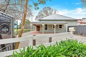 Grandview Accommodation - The Flaxley Apartments