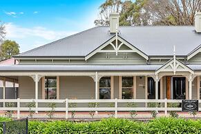 Grandview Accommodation - The Flaxley Apartments