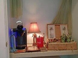 Inn to the Woods B&B