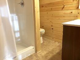 Rockerville Lodge & Cabins