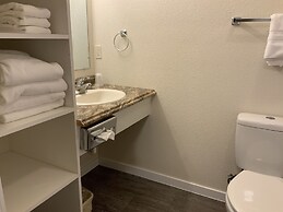 Rockerville Lodge & Cabins