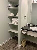 Rockerville Lodge & Cabins