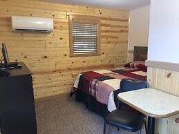 Rockerville Lodge & Cabins