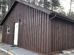 Rockerville Lodge & Cabins