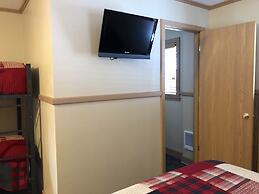 Rockerville Lodge & Cabins