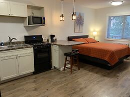 Rockerville Lodge & Cabins