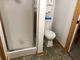 Rockerville Lodge & Cabins