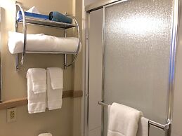 Rockerville Lodge & Cabins