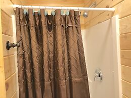 Rockerville Lodge & Cabins