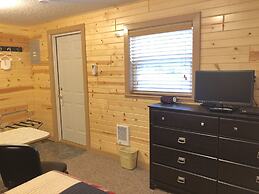 Rockerville Lodge & Cabins