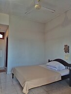 Taman Mekar Beach Inn